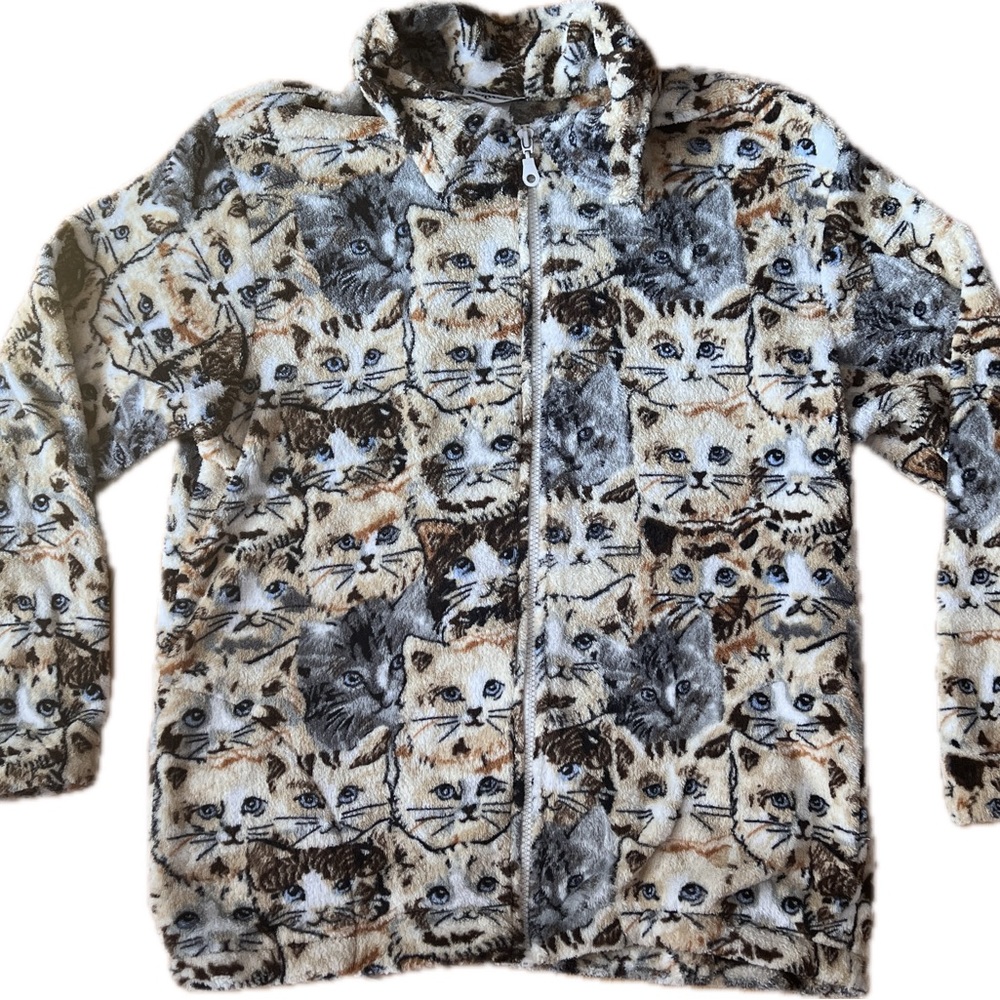 All over cat print fuzzy super Soft zip up front lightweight sweater. Size XSP